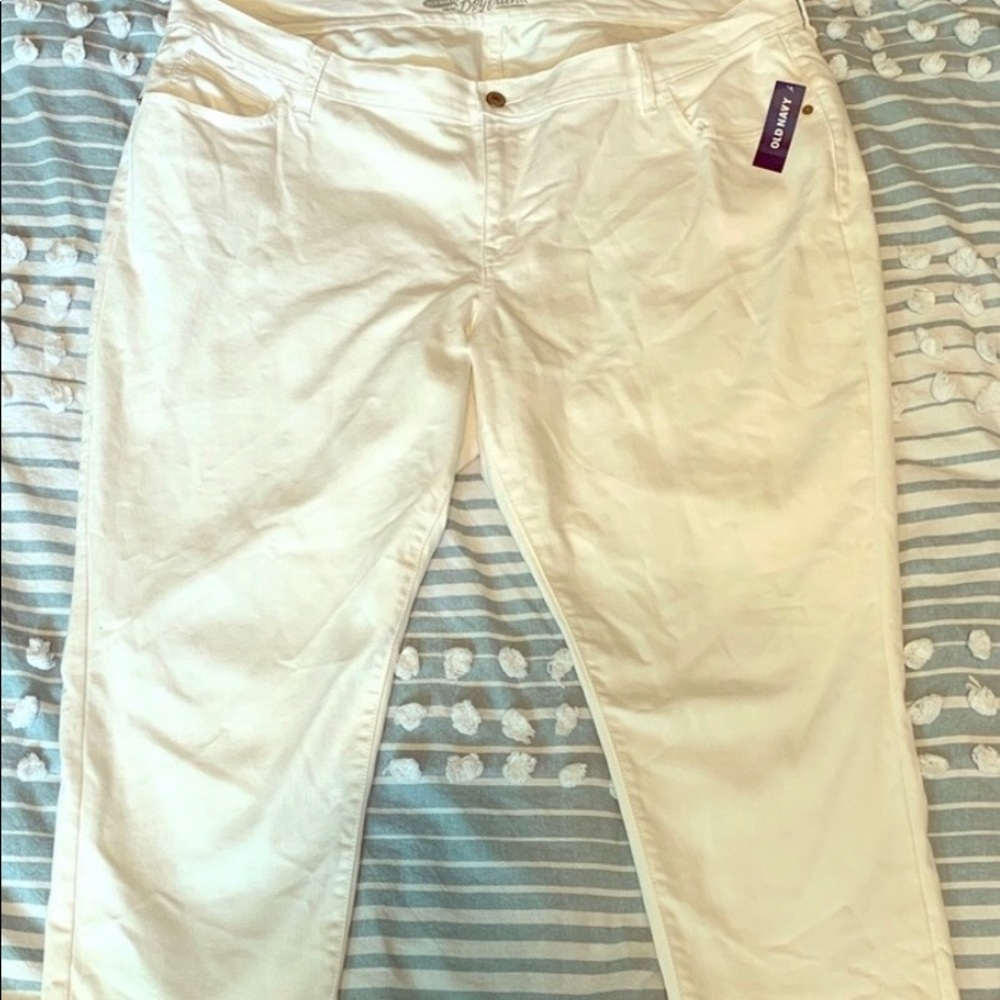Old navy white jeans. New.